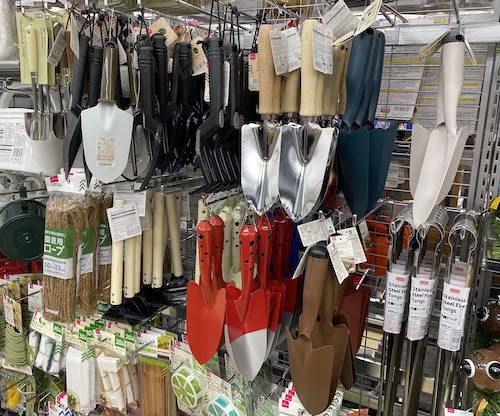 ダイソーのスコップ特集 売ってたものを全種類紹介するよ ハッピーママのカラフルライフ